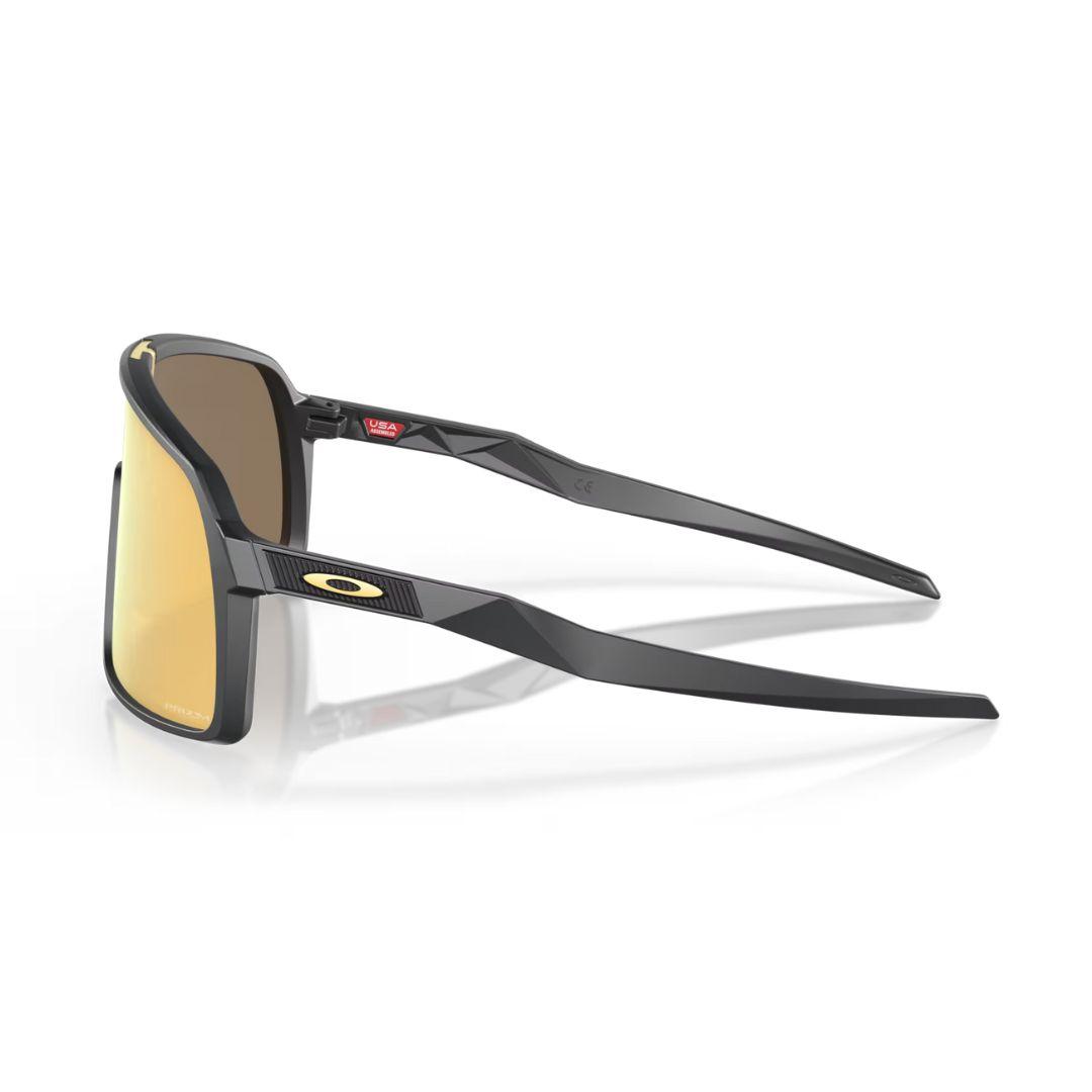 Oakley 24 Sutro